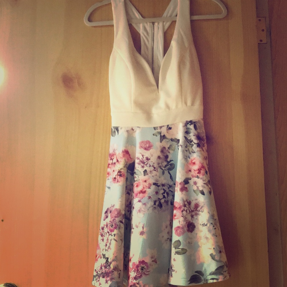 Agaci floral print dress- NEW!